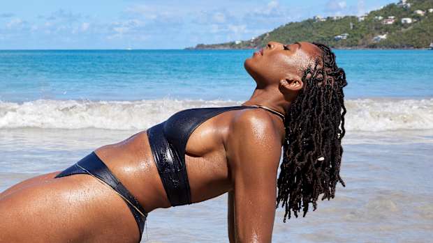 Shot_05_Nneka_Ogwumike_694_WM_HERO